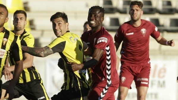 Lolo Plá y Nana amarga el debut de Antón (1-3)