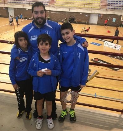 Varios metales para la cantera del IES La Orden en Granada