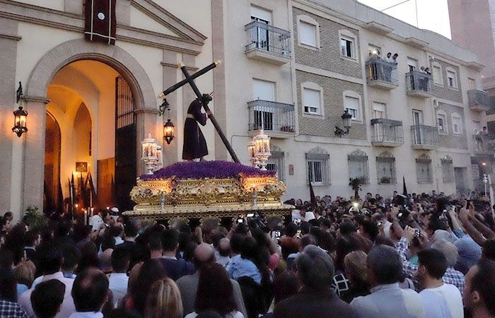 Lunes Santo, cuando los barrios toman La Placeta