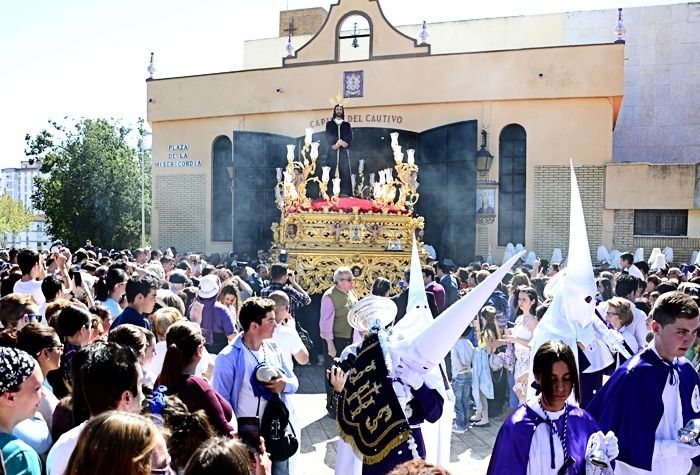 Lunes Santo, cuando los barrios toman La Placeta