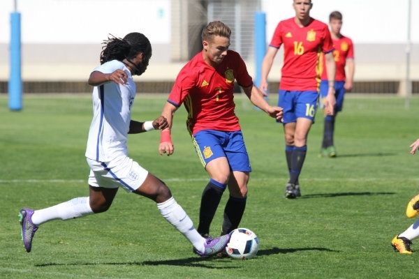 Lepe no fue talismán para España Sub 19, que cae con Inglaterra y dice adiós al Europeo (0-2)