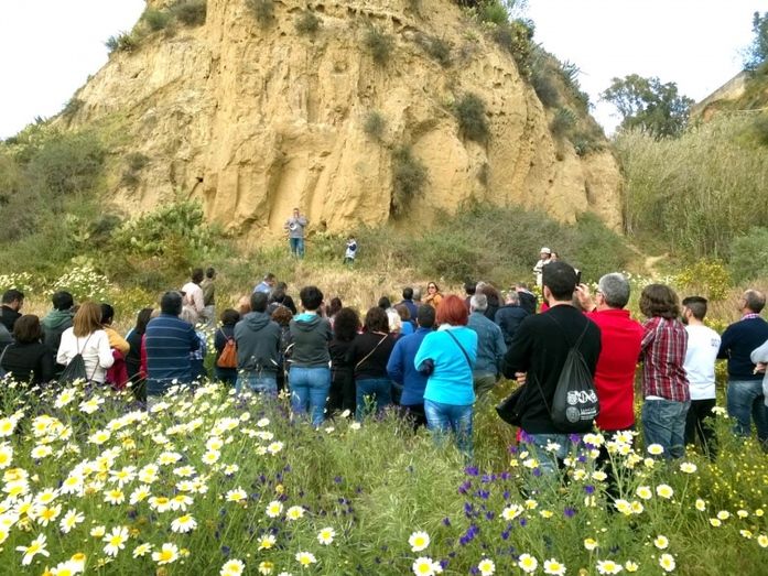 La Plataforma 'Huelva te mira' denuncia el abandono del patrimonio de los cabezos del Conquero