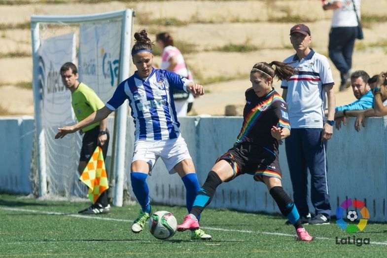 El Sporting sigue aferrado a la Copa tras partir al Rayo (3-1)