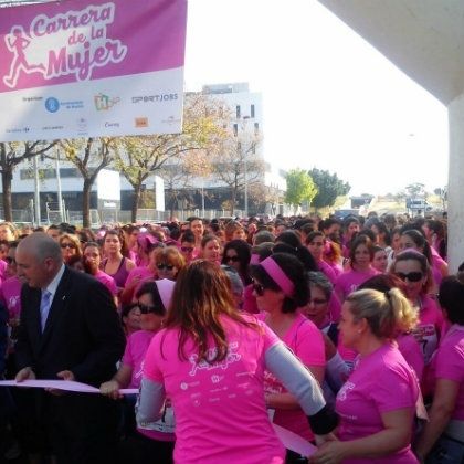Lidia Rodríguez conquista la IV Carrera de la Mujer de Huelva