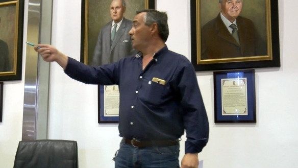 Francisco José Gallardo, concejal del PP en Nerva, llama 'tránsfuga y traidor' al alcalde tras ser expulsado del pleno