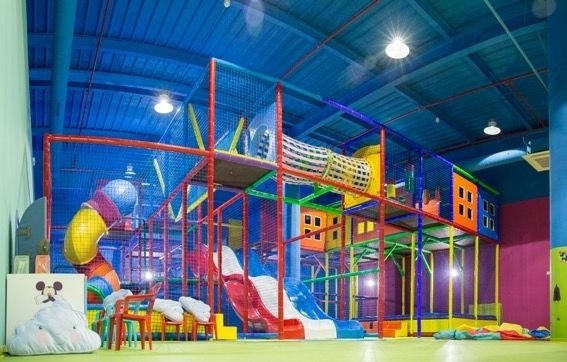 'Nubes de Colores' abre sus puertas y complementa la oferta de ocio infantil en Holea