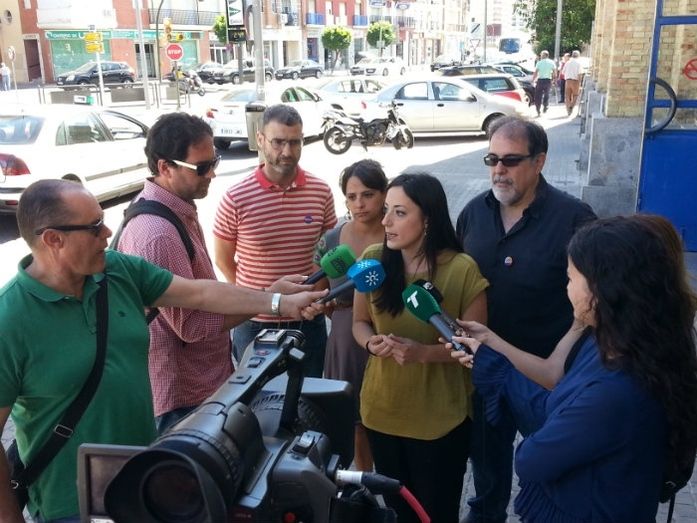 Isabel Franco: 'PP y PSOE siempre sacan en campaña las infraestructuras para Huelva pero luego no las convierten en hechos”