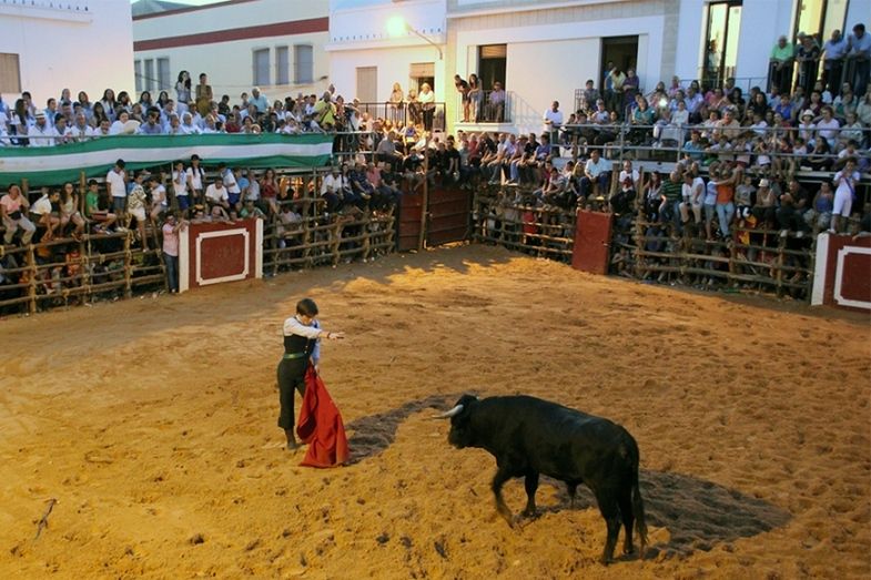 San Juan del Puerto vive el día de sus fiestas mayores con la celebración de la festividad de San Juan Bautista
