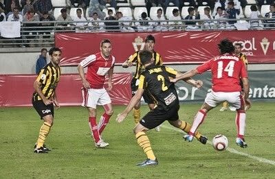 A falta de goles, expulsiones