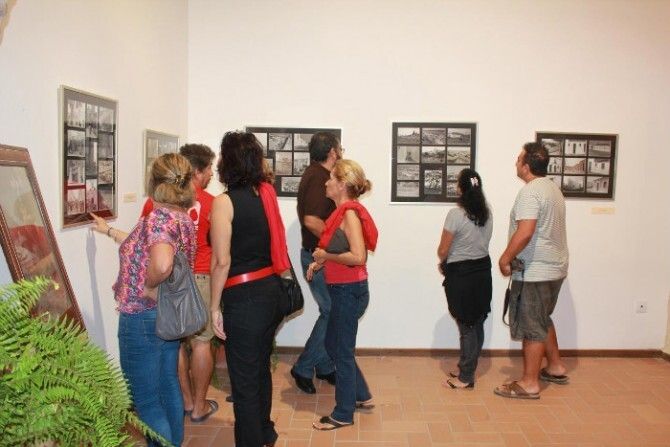 El barrio ayamontino de La Villa expone su patrimonio histórico y etnográfico