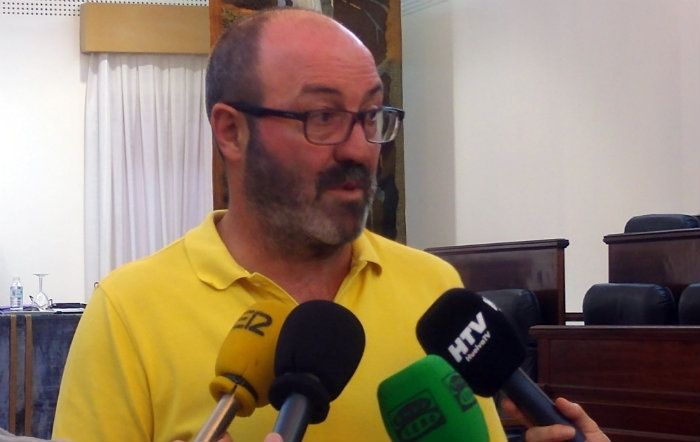El Pleno de Diputación se solidariza con los refugiados y debate sobre infraestructuras y mosquitos