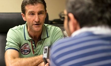 Toledano admite ofertas por 'varios jugadores' y dice que 'si Sotres se queda revienta el presupuesto'