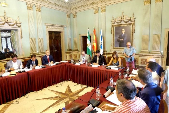 La mesa de los fosfoyesos creará una subcomisión para buscar financiación público-privada y desarrollar 'el mejor proyecto' de recuperación de la marisma