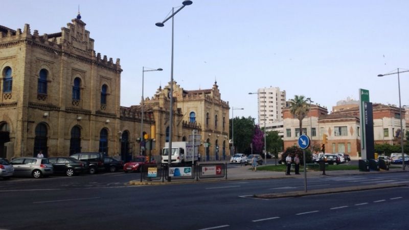 Mesa de la Ría insta al pleno a declarar BIC la estación de trenes y el Colegio de Ferroviarios