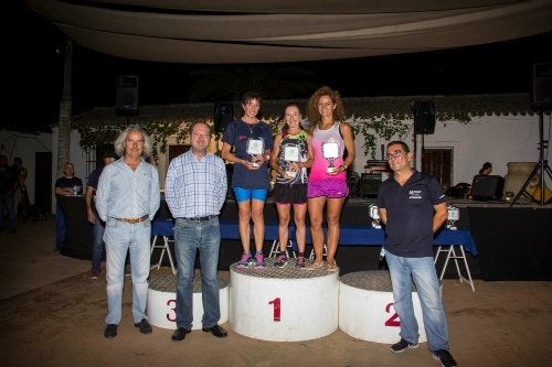 José Manuel Cortés y Toñi Luna ganan la Carrera Nocturna Entorno de La Rábida