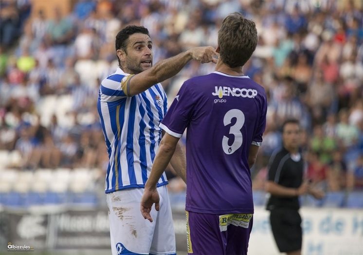 El Recre agrada en el campo, pero le falta mucho gol (0-0)