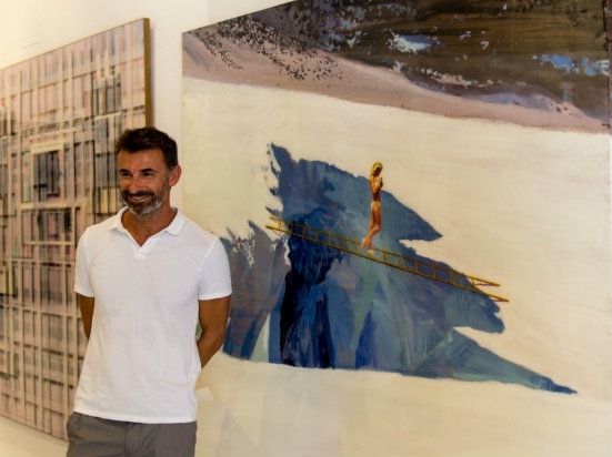 La obra 'It girl's day', de Jorge Hernández, ganadora del Salón Nacional de Pintura 'Ciudad de Ayamonte'