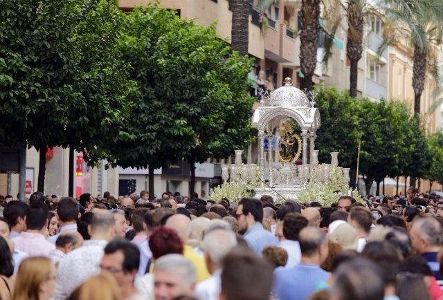 La Virgen de la Cinta regresa a su Santuario arropada por un inmenso fervor popular