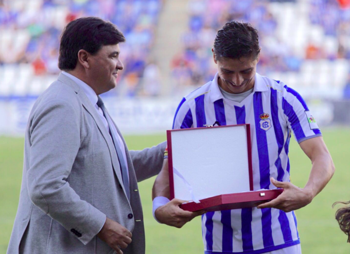 Jesús Vázquez ya es el albiazul con más partidos: “Jamás lo pensé”