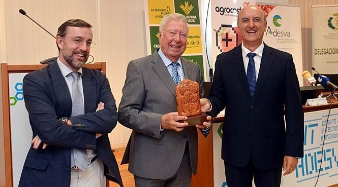 Agrocosta reconoce el apoyo de Caja Rural del Sur desde sus comienzos en 1988