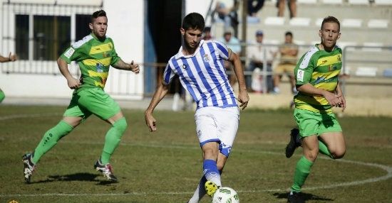 El Recre B salva los muebles ante el colista (1-1)
