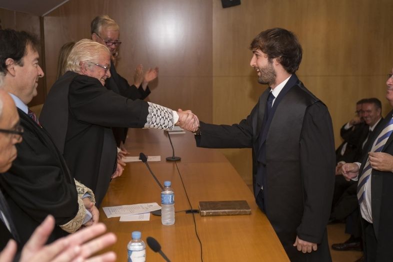 El Colegio de Abogados de Huelva da la bienvenida a 16 nuevos letrados