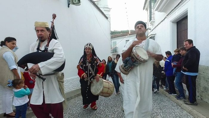 Miles de personas reviven el esplendor de Al-Ándalus en las Jornadas de Cultura Islámica de Almonaster la Real