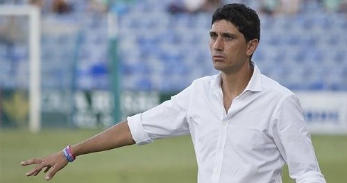 Ceballos pone punto y final a su segunda etapa en el Decano y Pavón vuelve a hacerse cargo del equipo