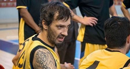 Nacho Romero: 'Me tomo mis cervecitas a diario y a lo mejor ahí puede estar la clave de seguir jugando con 43 años'