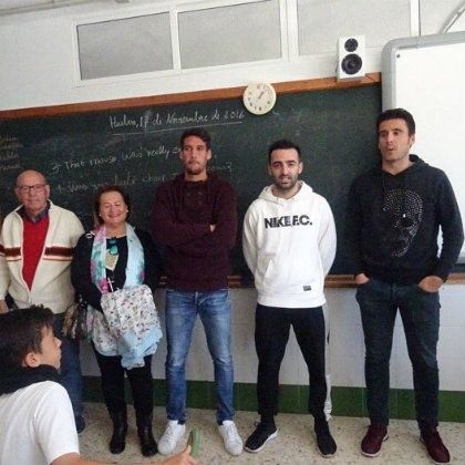 Visita albiazul al Colegio Juan Luis Vives