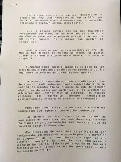 Los padres de los chavales de la cantera del Recre muestran su desacuerdo porque les quieren cobrar 50 euros mensuales