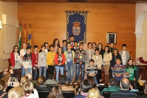 Constituido el pleno infantil del Ayuntamiento de Moguer