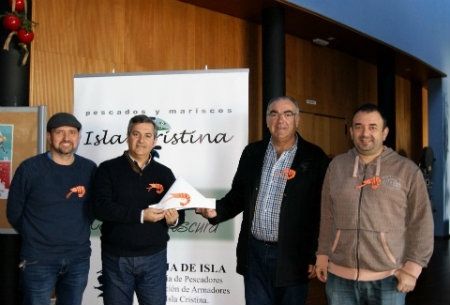 Isla Cristina adelanta un día sus campanadas de fin de año y las celebrará con gambas