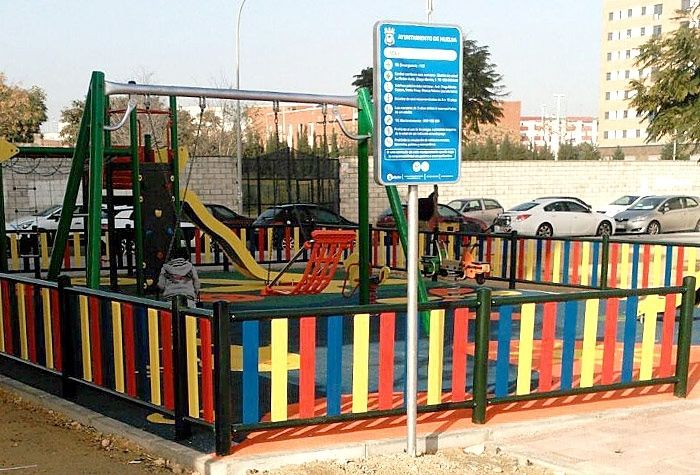 El barrio del Seminario de la capital cuenta con un nuevo parque infantil