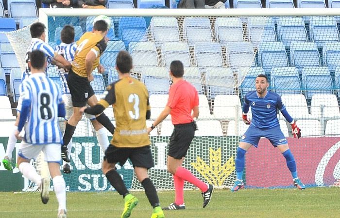Entre el desastre y la vergüenza (2-4)
