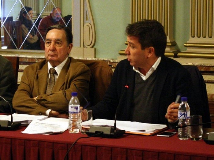 El pliego de condiciones no recogerá la obligación de reincorporar a más trabajadores del Recre