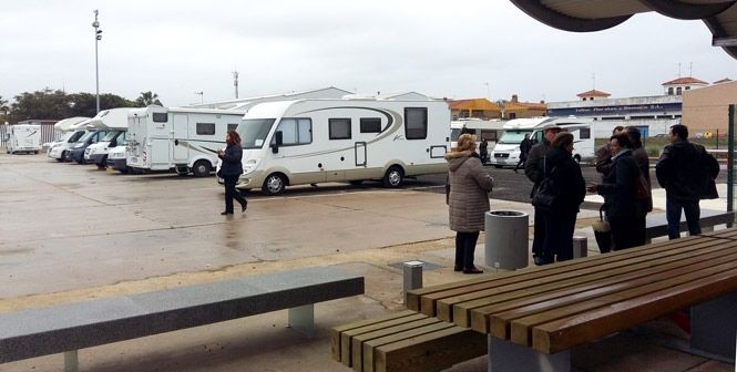 El Puerto Deportivo de Ayamonte inaugura su aparcamiento de autocaravanas