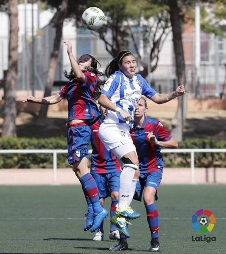 Toledo: 'En el fútbol femenino tenemos un problema bastante importante con las jueces de línea'