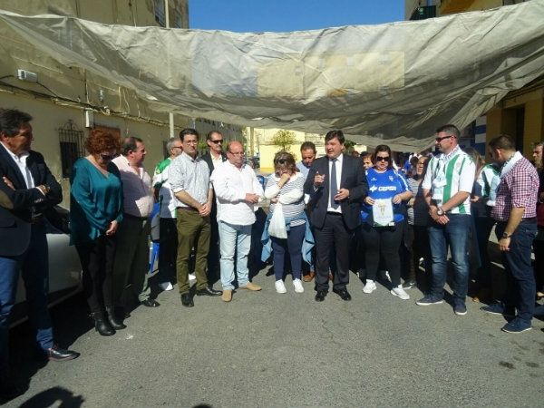 El alcalde prefirió ir al fútbol y a un hermanamiento de las peñas de ambos clubes