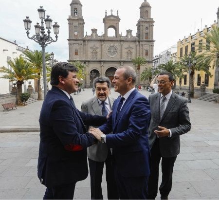 Éxito de la misión comercial del Puerto de Huelva y HuelvaPort en unas jornadas en Tenerife y La Palma ante un centenar de empresarios