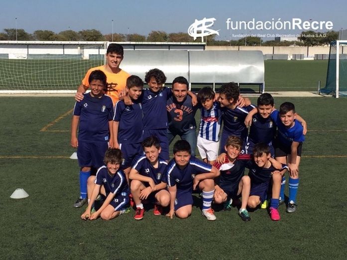 Núñez y Arturo se divirtieron con los chavales de la Fundación Recre