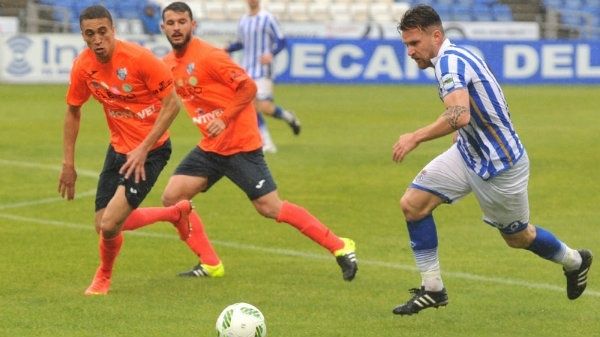 Iván Aguilar, Miguelito y Fran Machado, tres hombres para dos puestos en el once albiazul en Lorca