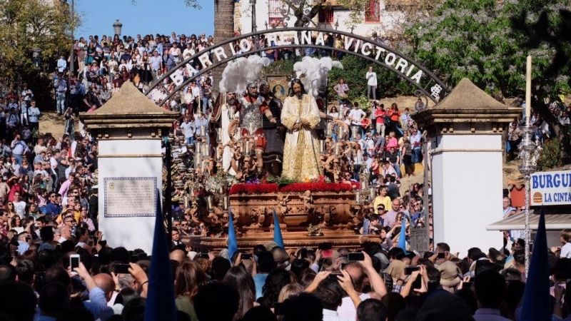 Regia fidelidad en Miércoles Santo
