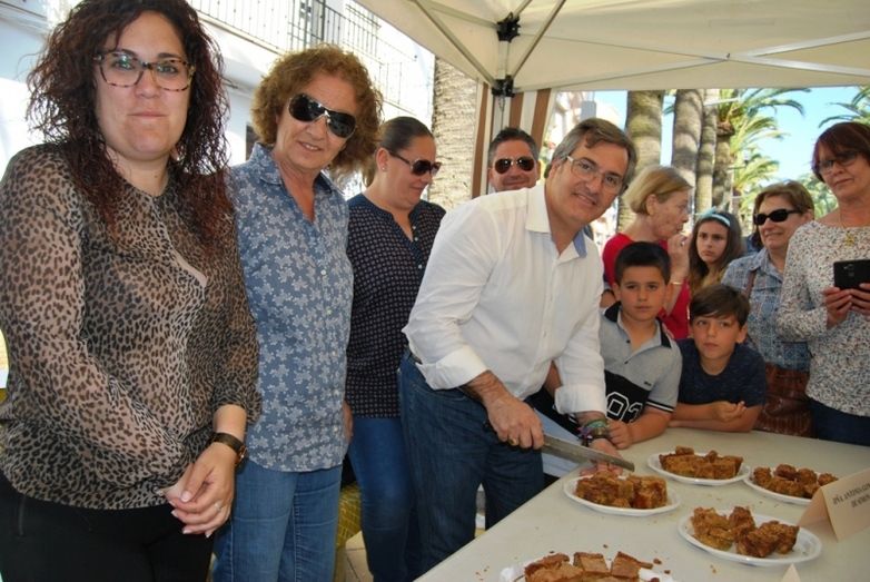Isla Cristina muestra los diferentes sabores de la coca, su dulce típico