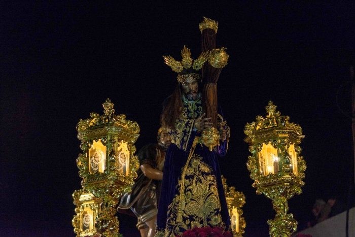Ayamonte vibra con la Hermandad de Jesús Caído y el Nazareno