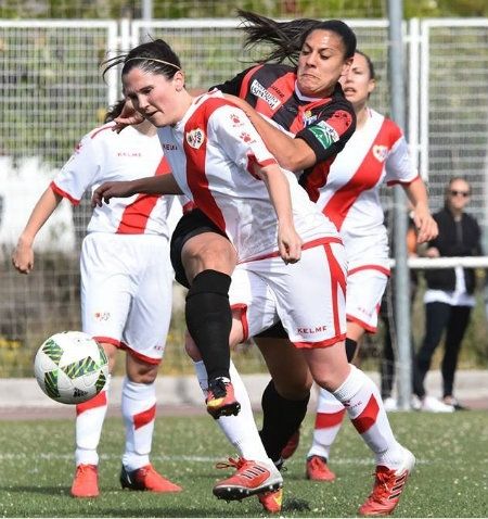 El Sporting Huelva pide a gritos que se acabe ya la liga (2-1)