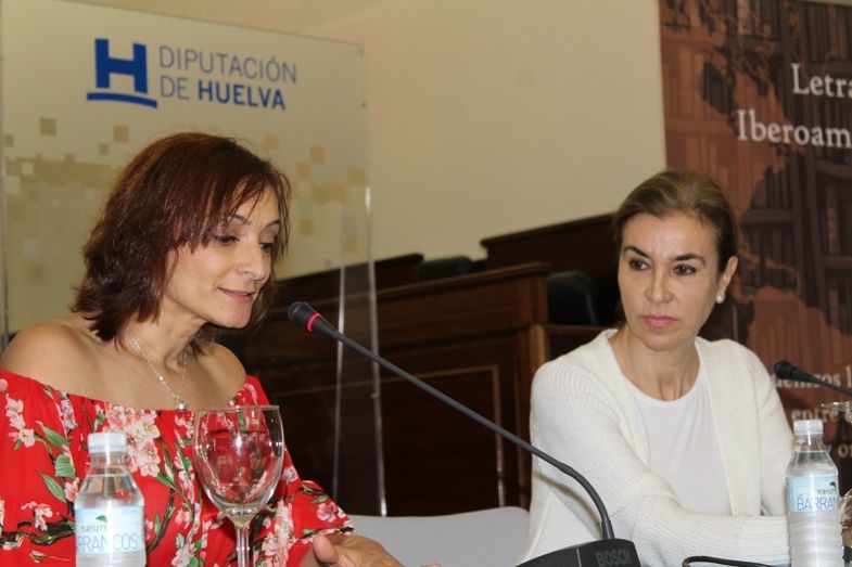 Carmen Posadas y Lucía Vallellano conversan sobre literatura, historia y la relación con Iberoamérica