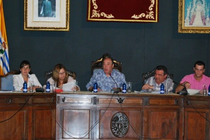 Isla celebra el pleno extraordinario para la elección de las mesas electorales