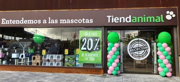 Tiendanimal se suma a la oferta comercial de Holea con un 20% de descuento en su inauguración