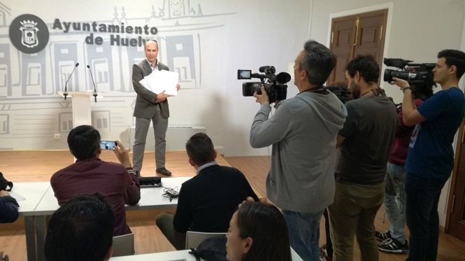 Mesa de la Ría destaca que el proyecto de Fertiberia incumple la Ley de Costas y pide la dimisión de Tejerina